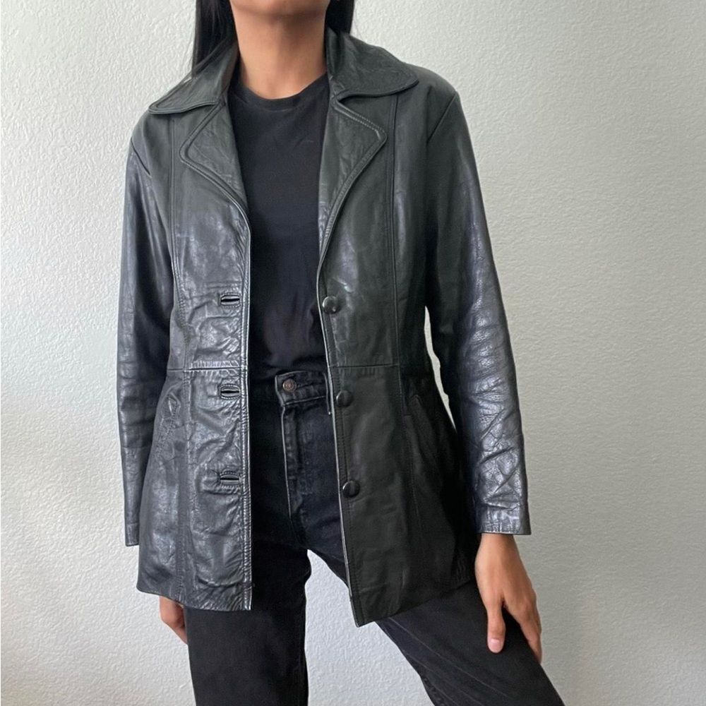 Wilsons Leather Maxima Black Fitted Leather Jacket with Notched Lapel Sz M